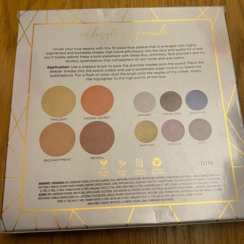 New PUR Cosmetic Eyeshadow Palette - Picture 5 of 8